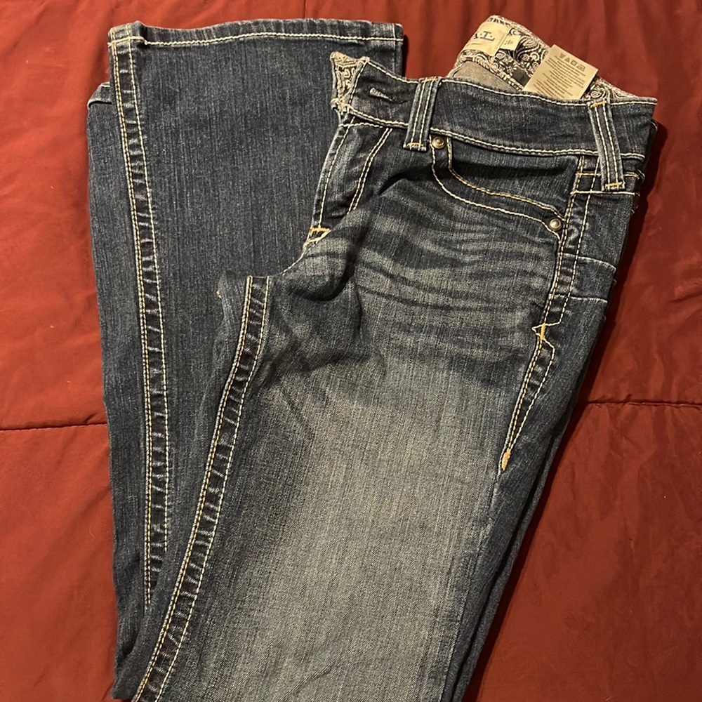 Ariat 28